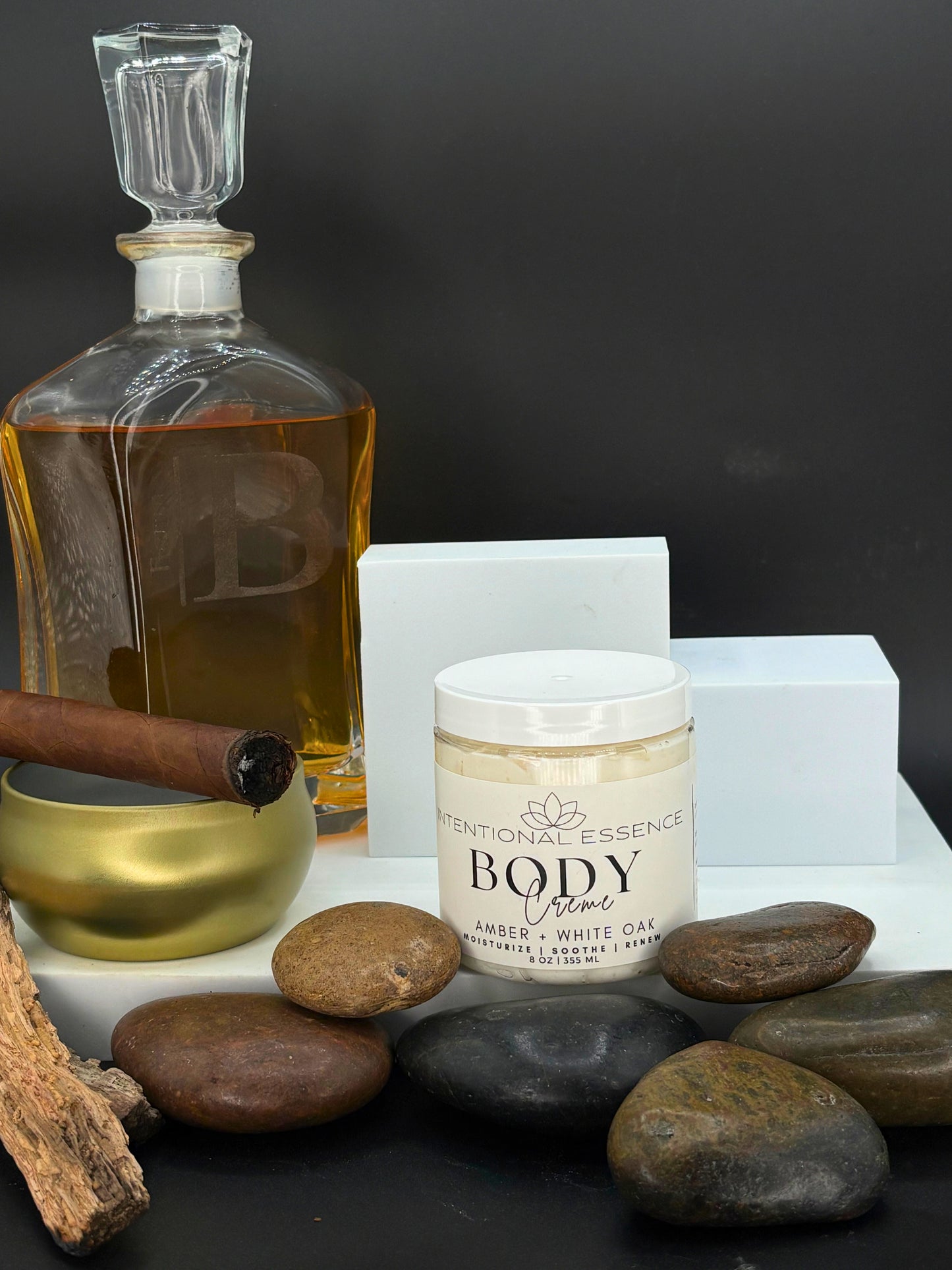 Legacy- Amber + White Oak Body Creme